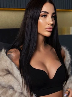 Adelina escort in Salerno