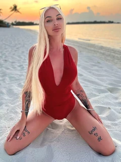 Alisa escort in Rome