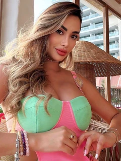 Ariana escort in Rome
