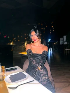 Avrora escort in Naples