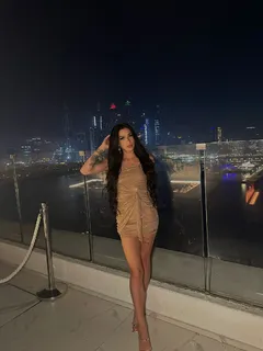 Celina escort in Naples