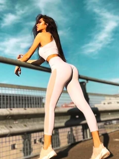 Emilia escort in Rome