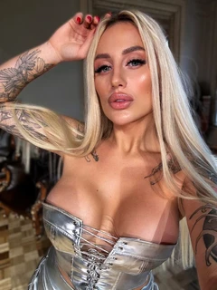 Gretta escort in Rome