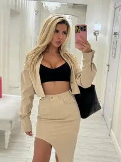Kerri escort in Turin