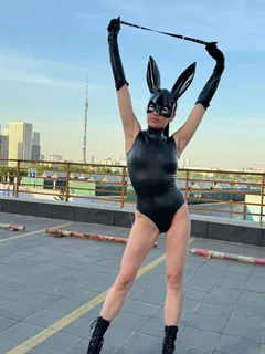 Kris escort in Naples