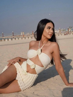 Leila escort in Milan