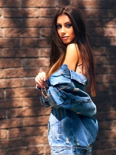 Lora escort in Turin