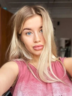 Maria escort in Rome
