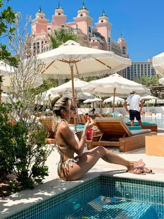 Martina escort in Naples