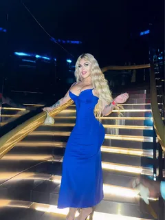 Mia escort in Naples