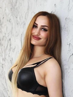 Monika escort in Turin