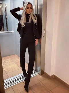 Norina escort in Naples