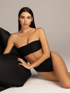 Victoria escort in Turin