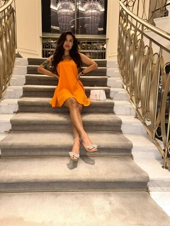 Yasmin escort in Naples