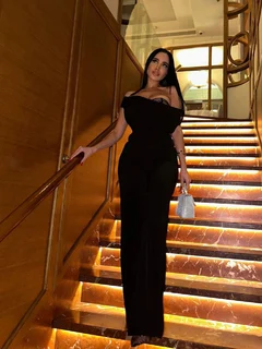 Zeynep escort in Naples